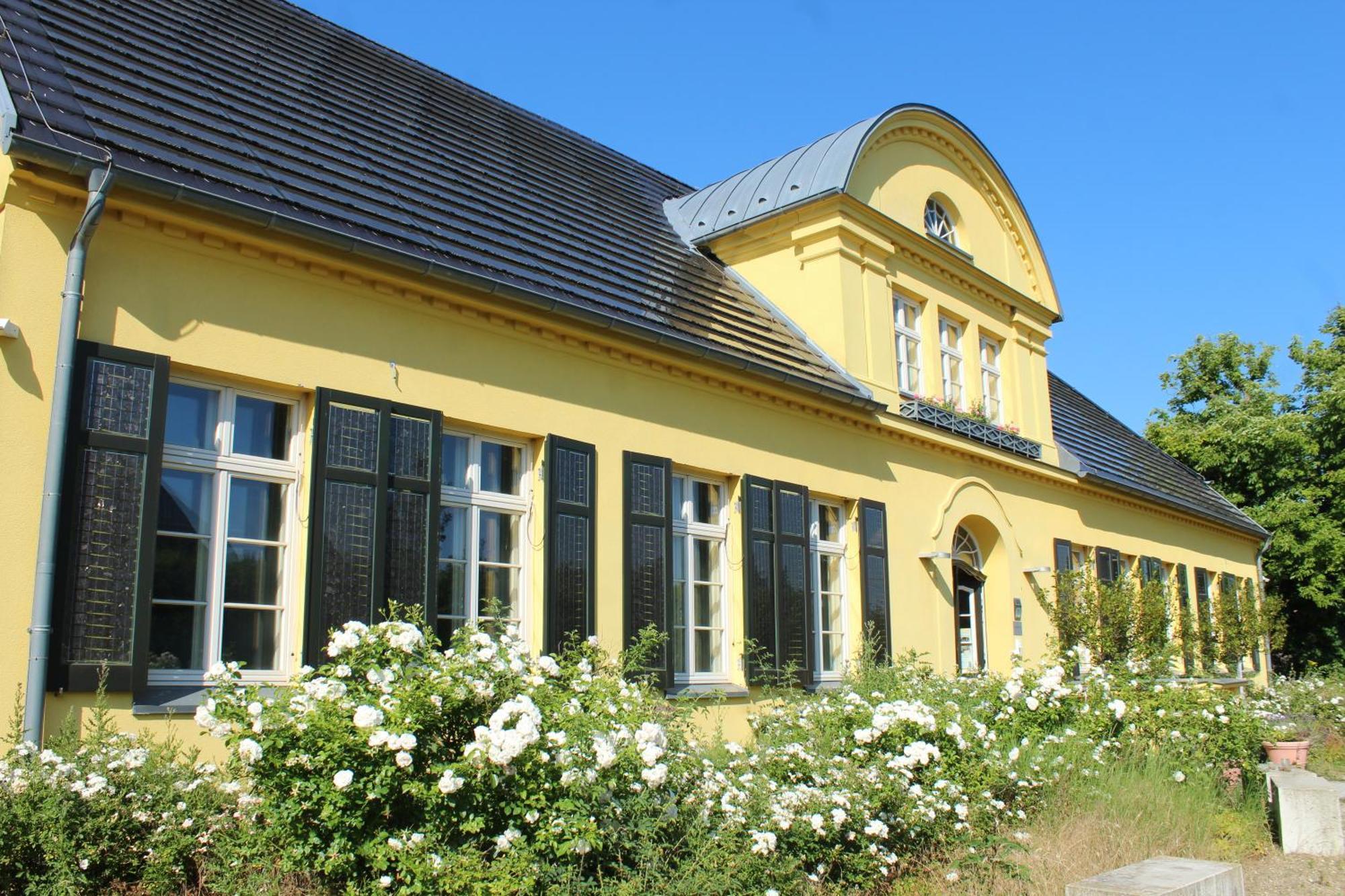 Gutshaus Mit Seeblick - Oekologisch & Nachhaltig Lubow ภายนอก รูปภาพ