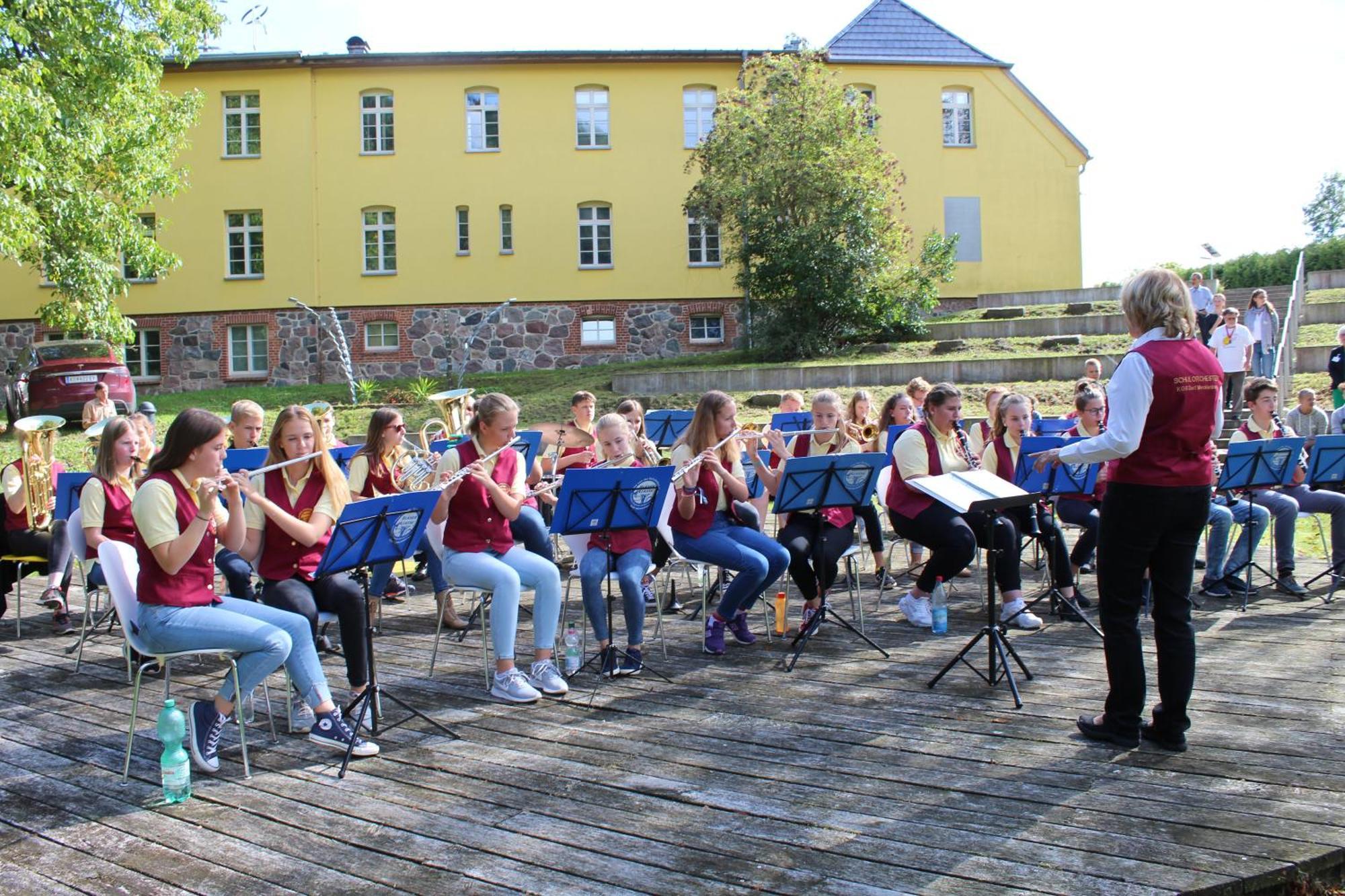 Gutshaus Mit Seeblick - Oekologisch & Nachhaltig Lubow ภายนอก รูปภาพ